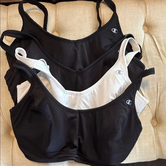 Champion Women's -High Impact Black and White Sports Bra Set of 4 - Picture 1 of 3